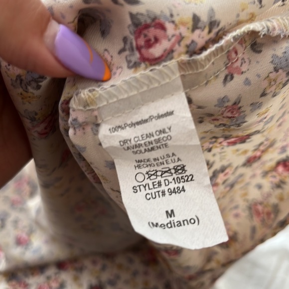 SALE! Floral Dress from Irene’s Story in LA - Picture 8 of 10